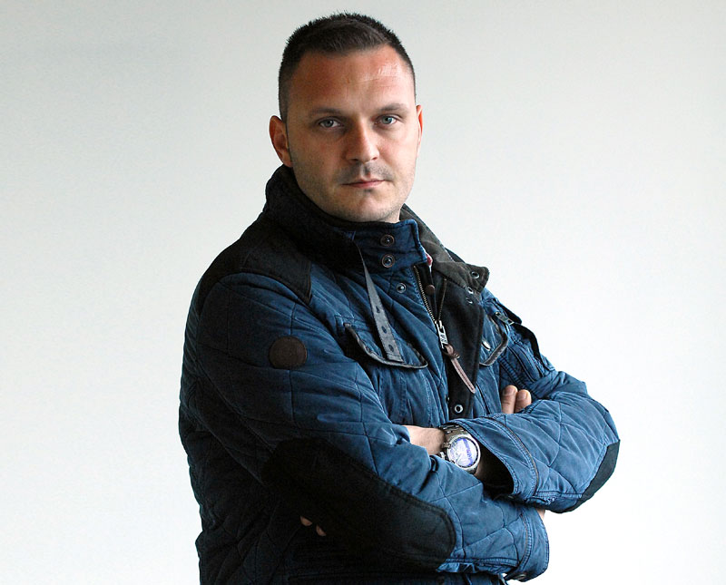 Дејан Петровић најављује београдски концерт